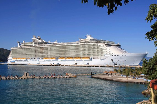 Holland America Oosterdam