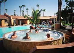 Los Almendros - Exclusively gay men resort