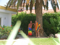 Playa del Ingles Gay men clothing optional Los Tucanes