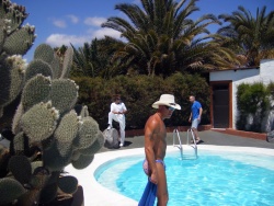 Gay Men Only Resort - Tenesoya Bungalows