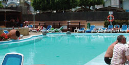 Los Almendros Bungalows