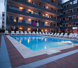 Gay friendly El Puerto Hotel and Apartments Ibiza