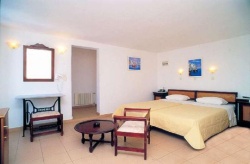 Mykonos gay friendly hotel Carbonaki