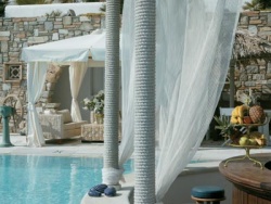Mykonos gay friendly hotel Kivotos Club