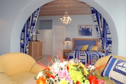 Mykonos gay friendly hotel Kouros