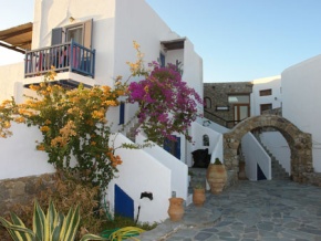 Mykonos exclusively gay hotel Villa Konstantin