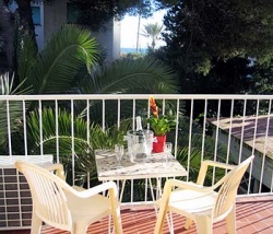 Los Globos hotel Sitges gay accommodation