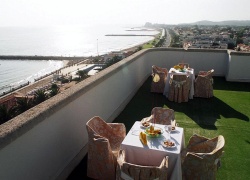 Gay holiday accommodation Hotel Mediterraneo Sitges