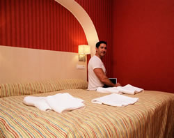 Gay Hotel Parrots Sitges