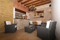 Sitges gay holiday accommodation Hotel Parrots