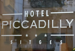 Gay friendly hotel Picadilly Sitges
