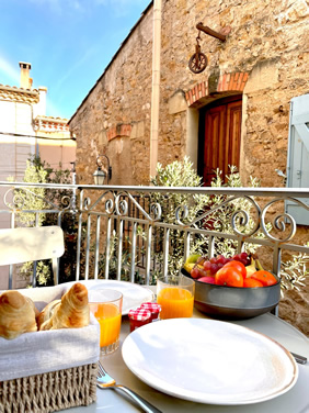 Cinq & Sept France Gay Resort