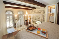 Cinq & Sept Gay Resort The Fortified Room