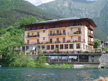 Hotel Mezzolago, Lake Ledro