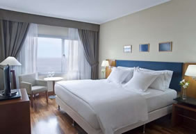 NH Montevideo Columbia Hotel room