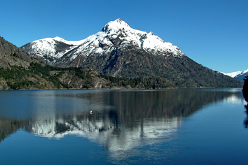 Argentina Chile Lake Crossing gay tour