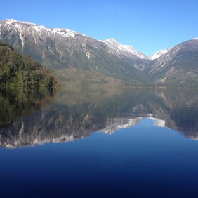 Argentina Chile lake crossing tour
