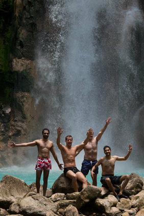 Costa Rica gay tour - Rio Celeste