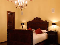 Deluxe Single Room 6