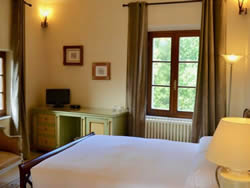 Standard Single Room 6