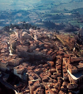 Volterra Tuscany gay tour