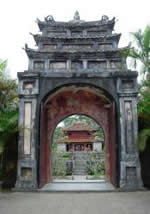 Hermes Tours Vibrant Vietnam gay tour