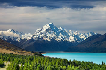New Zealand lesbian tour - Mt.Cook