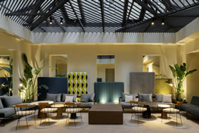 ICON Embassy Hotel by Petit Palace