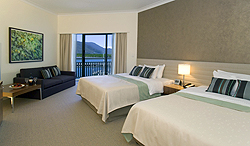 Exclusively gay Great Barrier Reef Tour Hotel - Shangri-La Marina Cairns
