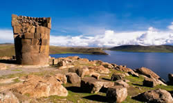 Lake Titicaca gay tour - Chullpas Sillustani