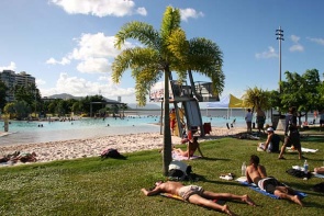 Cairns Gay Tour
