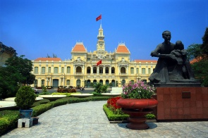 Vietnam gay tour